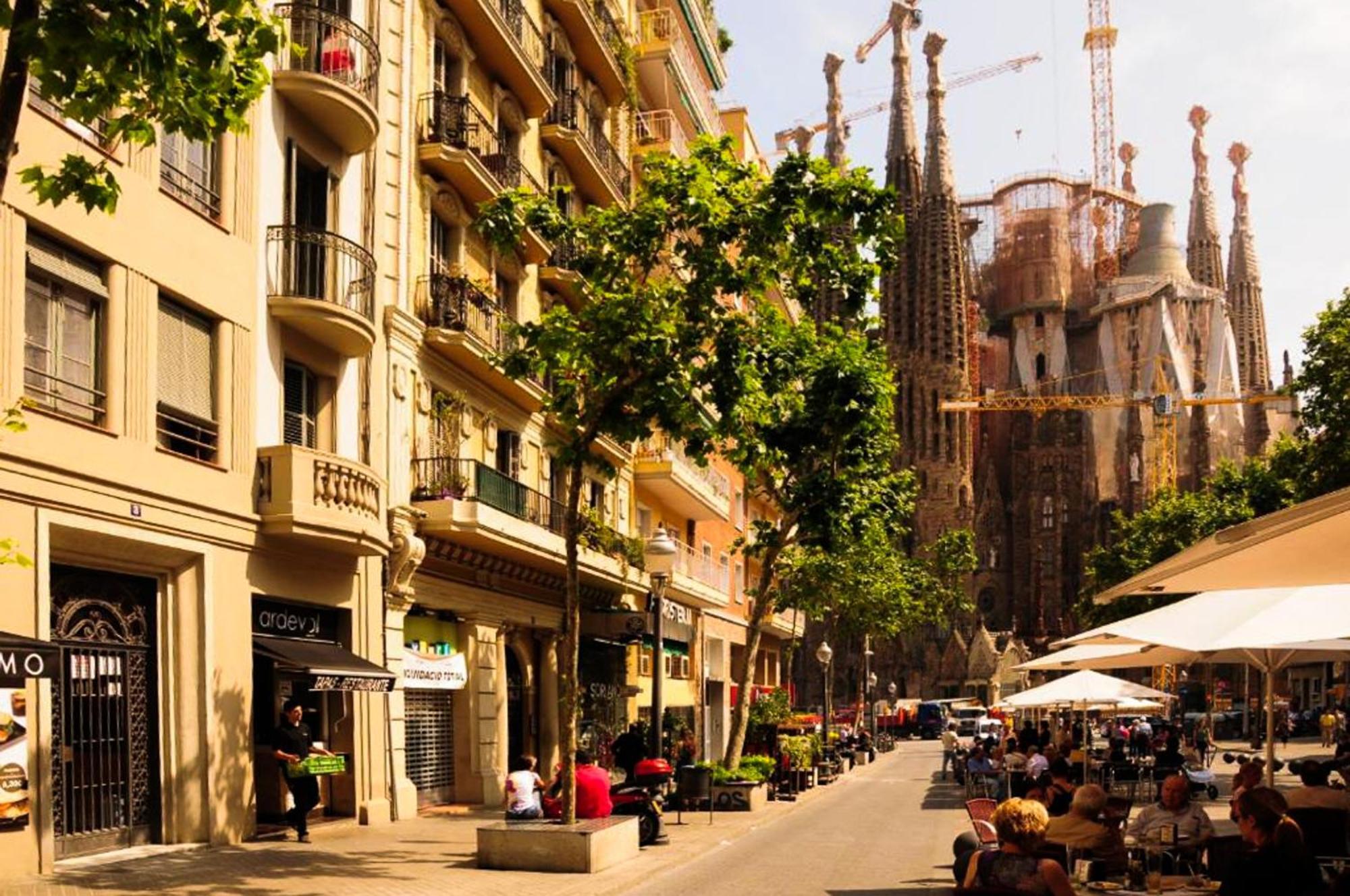 Gaudi Sagrada Familia Apartment Barcelona
